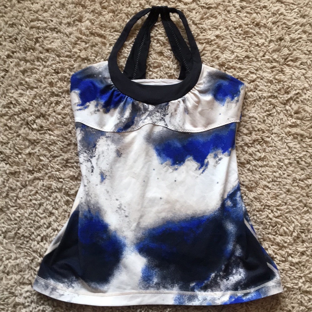 Lululemon tank with built in bra